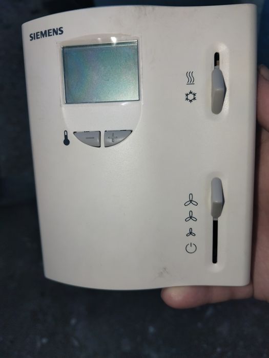 Комнатный термостат