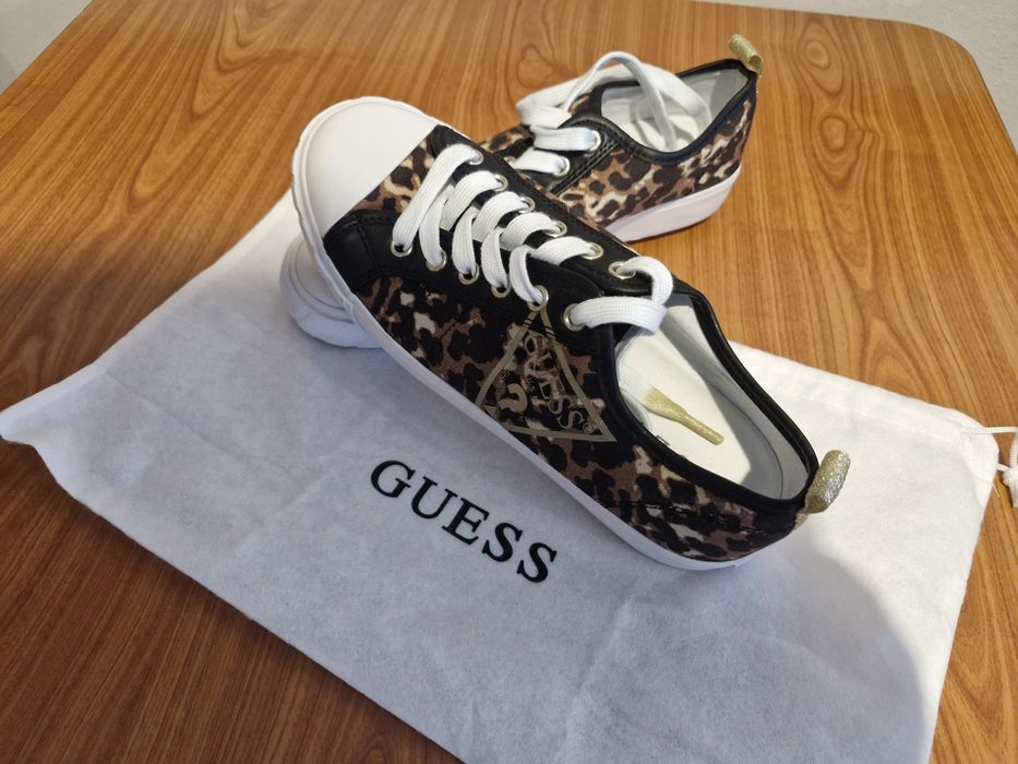 Tenisi Guess animal print