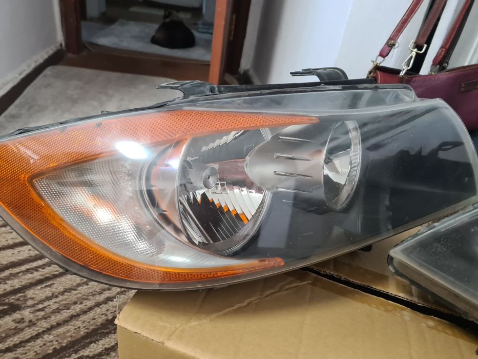 Продам фары на BMW E90
