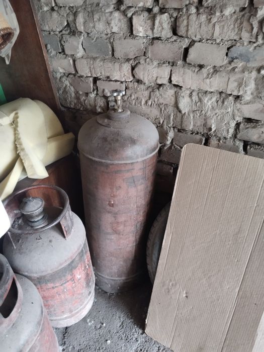 Продам газовые баллоны