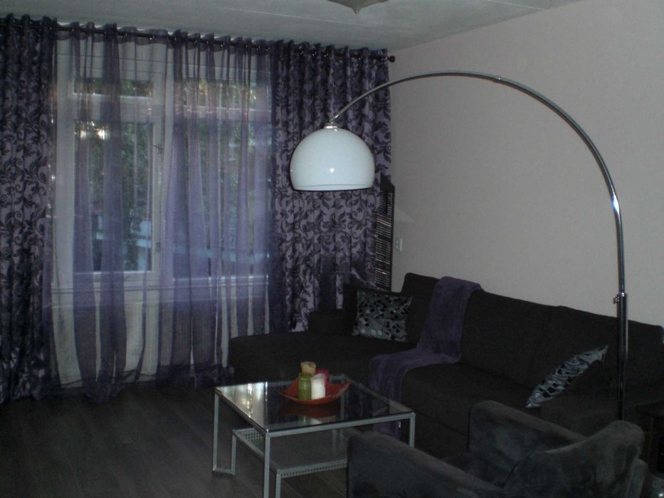 Луксозни сатинирани и витражни пердета лилаво с черно