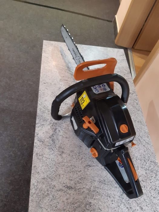 Motofierastrau Cross-Tools