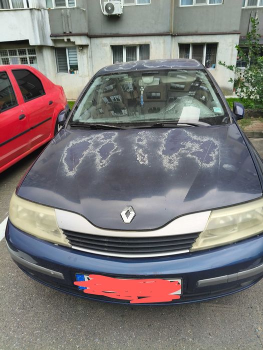 Vând mașină pentru dezmembrat sau pentru rabla .
