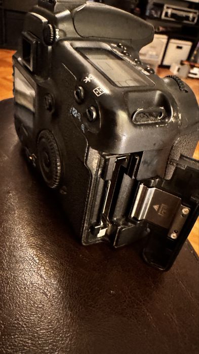 Body Canon 20 d DEFECT !