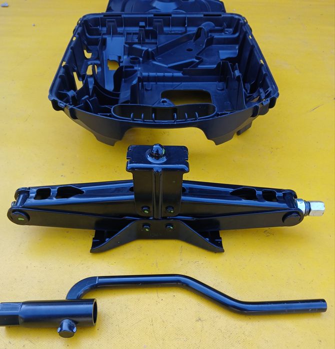 Cric Fiat Ducato  Peugeot  Citroen 2400 KG Opel Vivaro Renault Trafic