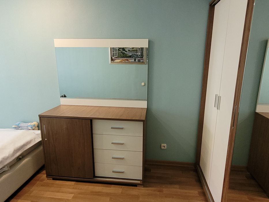 Комод  с зеркалом