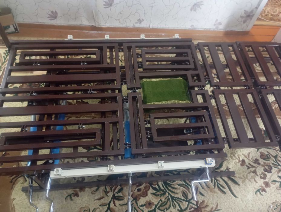 Кровать медицинская