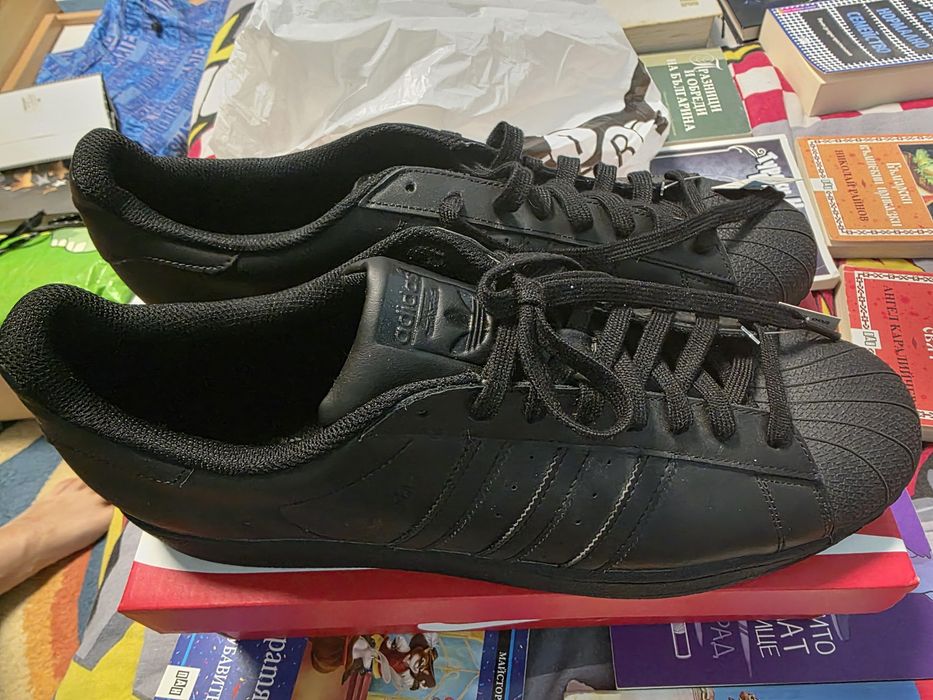 Адидас маратонки  49 номер