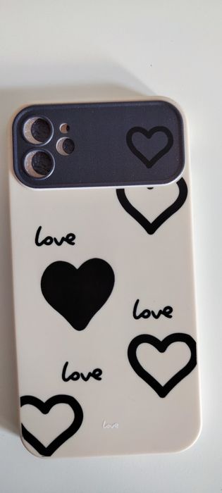 Чехлы для телефонов