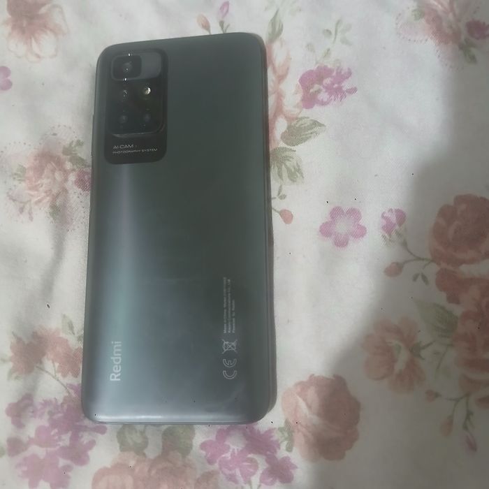 Телефон Redmi 10
