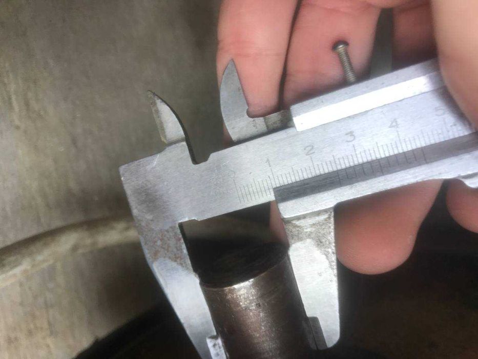 Продаётся Электродвигатель от советской тестомешалки, 3 кВт. Вал 24мм.