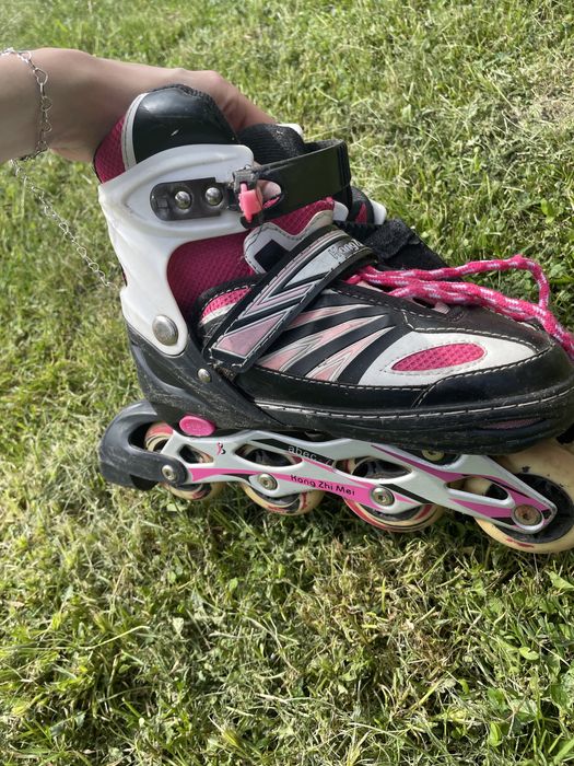 Момичешки ролери с четири колела