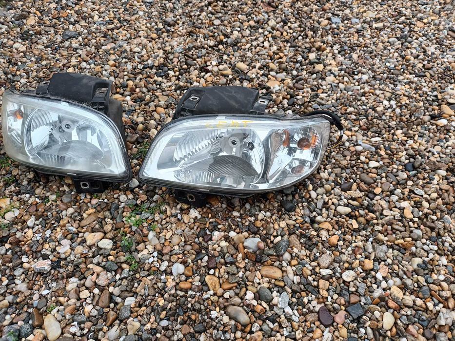 ляв и десен фар за сеат ибиза кордоба 99 - 02 SEAT IBIZA II CORDOBA