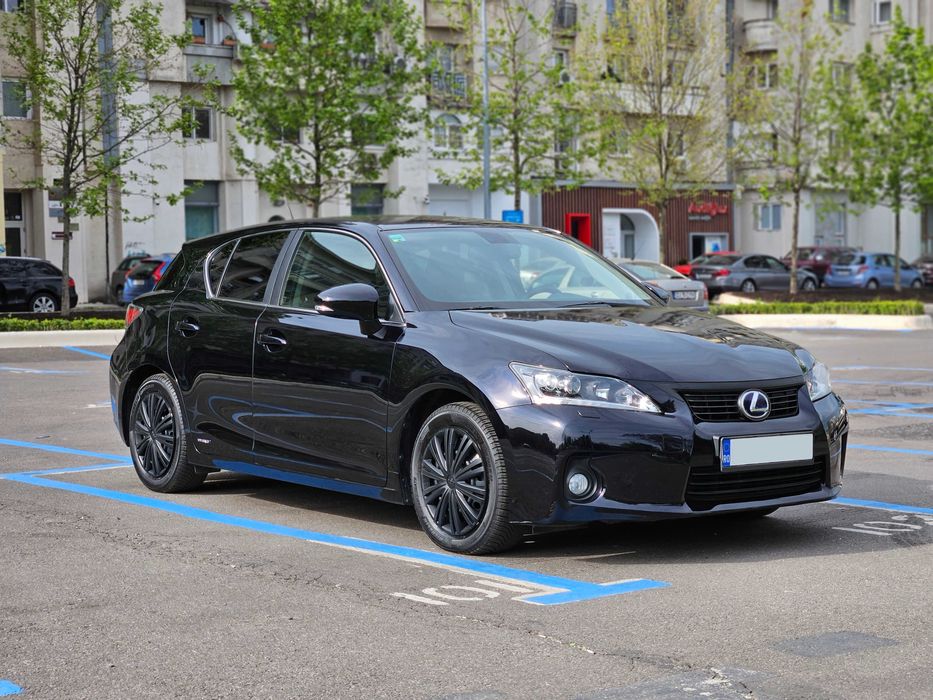 LEXUS CT 2011 — imagine 2