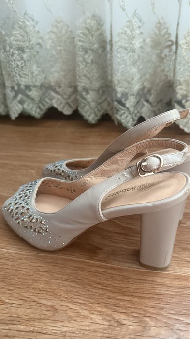 Туфли женские 39-40