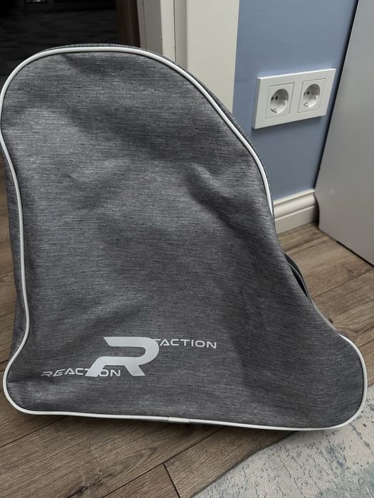 Роликиковые коньки