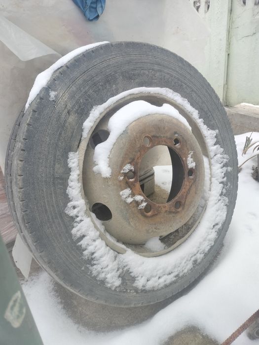 Vând sau schimb roti