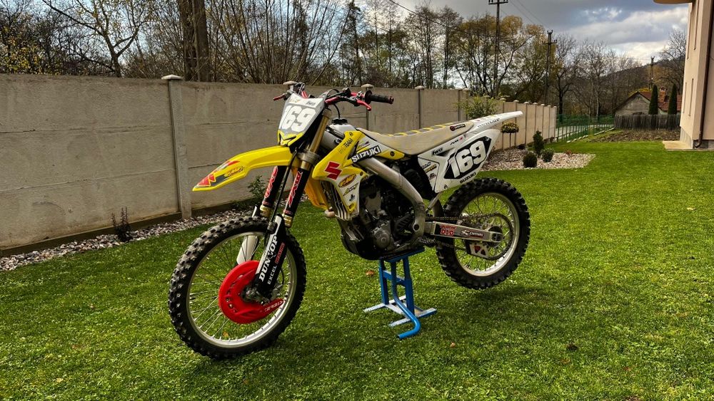 Vând Suzuki Rmz 250