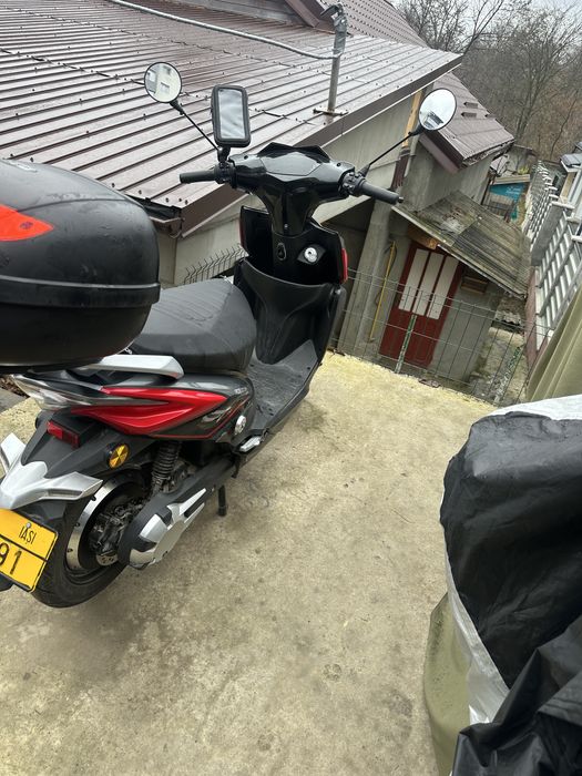 Scuter electric fara permis