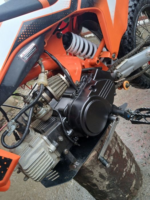 Vând cross Ultra în stare perfectă de funcționare