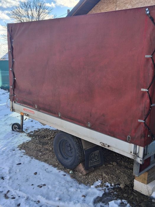 Remorcă de vânzare