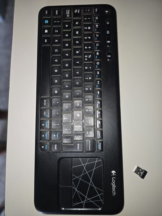 Tastatura logitech cu mouse fara fir wirelles logitech perfect functionala