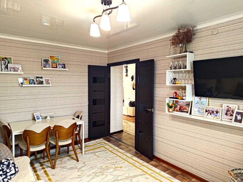 ,,, Продам 3-х комнатную КВ в Пришахтинске