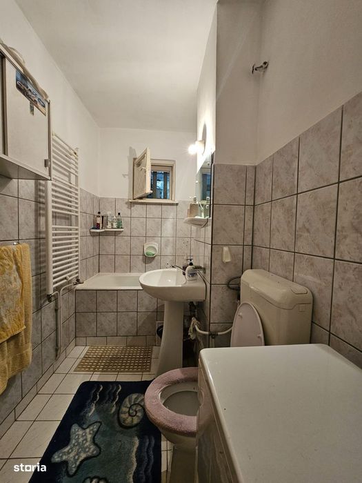 Apartament 3 camere , zona Miorita
