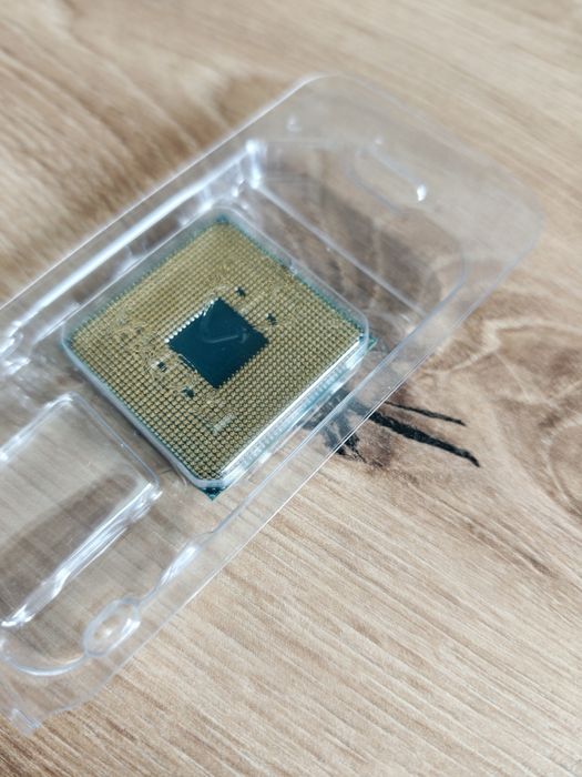 VAND Procesor AMD Athlon 300GE
