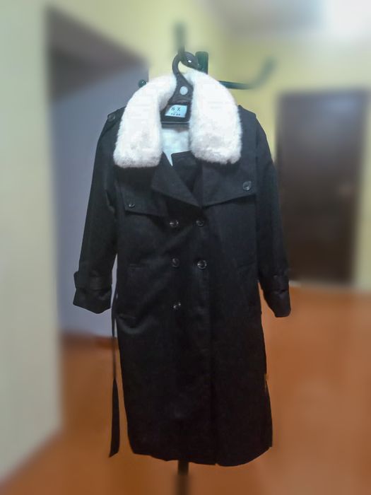 Продам пальто с мехом
