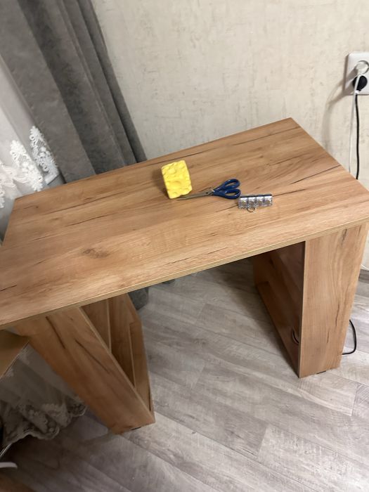 Продам парту за 8000 без торга