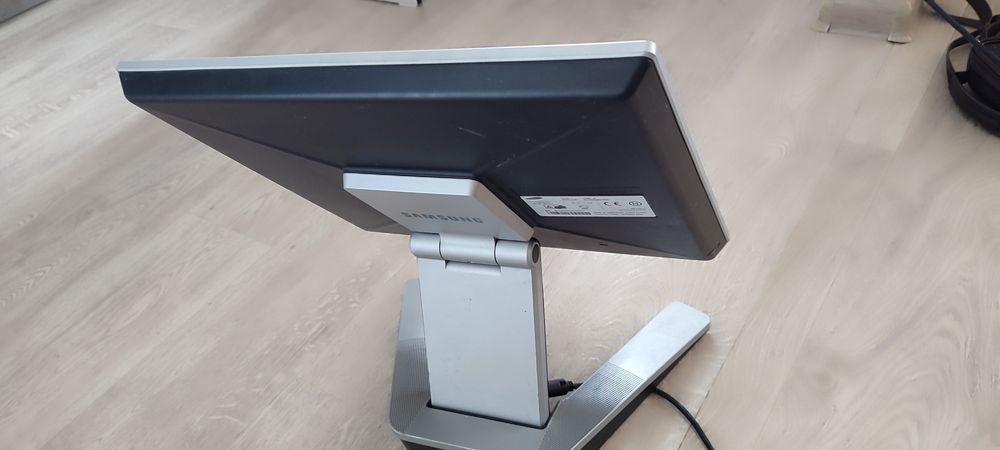 Монитор компьютерный Самсунг