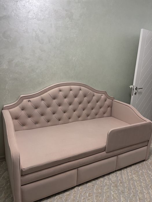 Детская кровать-диван для отдыха