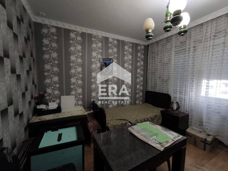 Продава се Тристаен апартамент в Хасково, Орфей - 84 кв.м за 1131 €/кв.м - Снимка #2