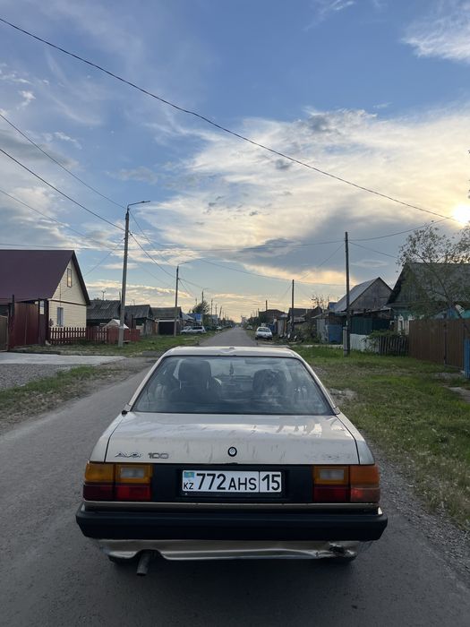 Продам ауди 100 на полном ходу