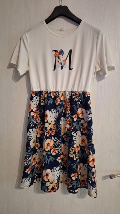 Продавам рокли H&M