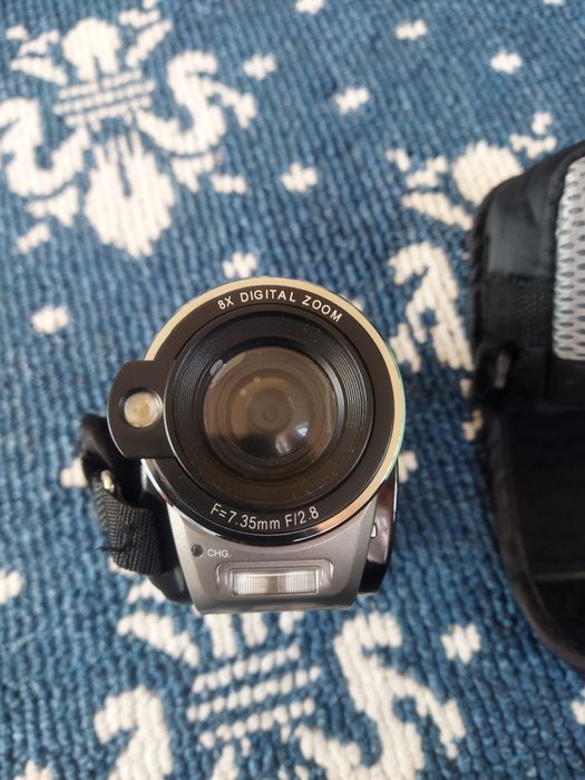 Сотилади Sony мини видеокамера