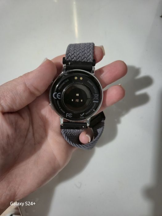 Часы смарт в хорошем состоянии