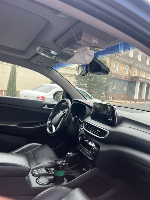 Hyundai  Tucson High-Tech Plus