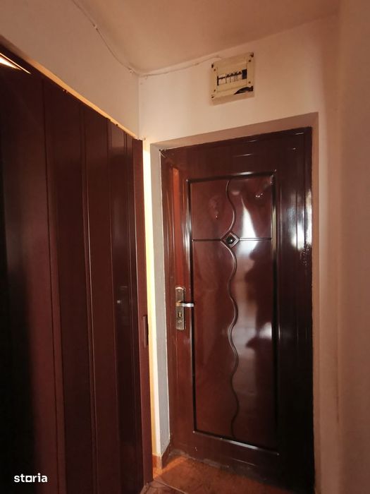 Garsoniere zona Cornisa mobilate si utilate