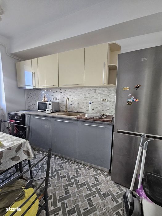 Inchiriez garsonieră mobilata , bloc nou, zona excelenta, economica