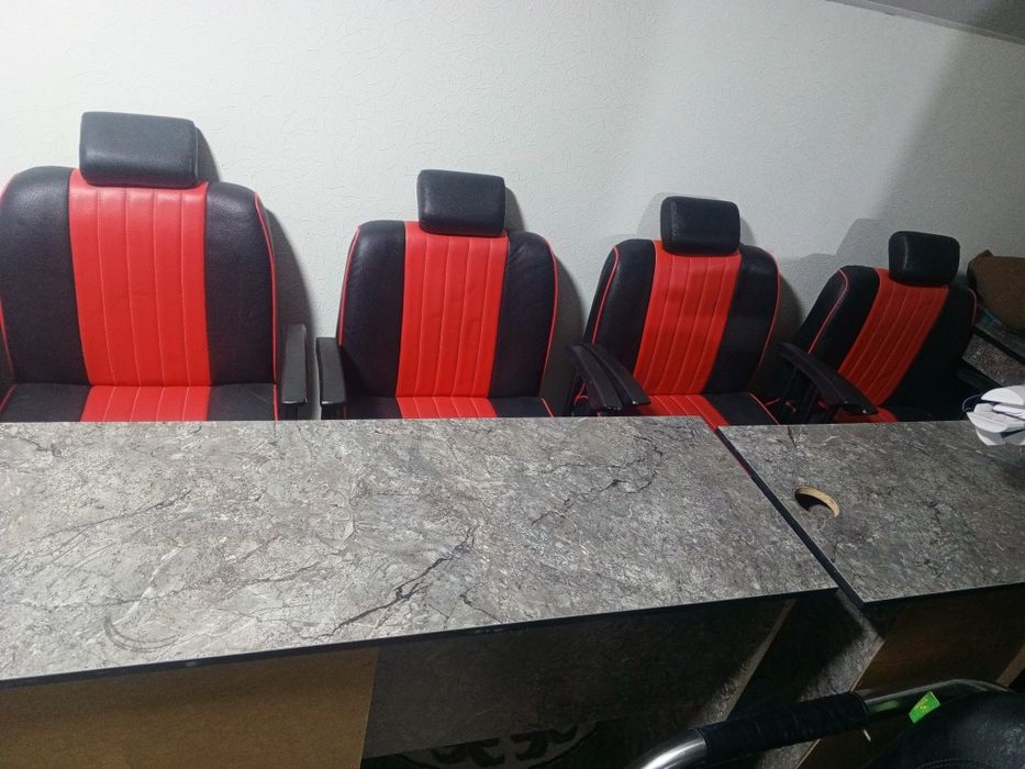 Продаётся кресло парикмахерская