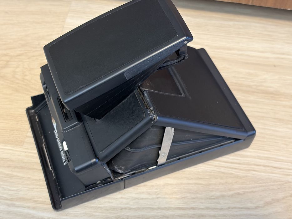 Camera instant polaroid sx-70 land camera model 2 + un pachet film