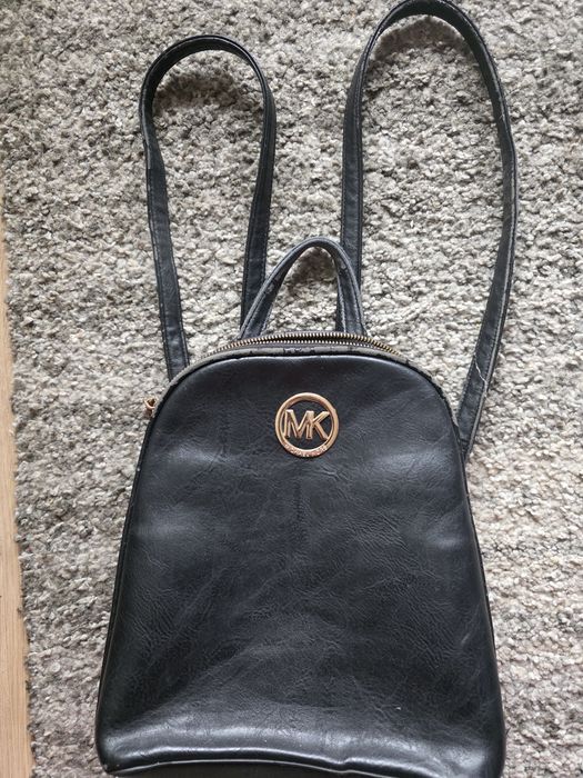 moschino раниu fila чанта