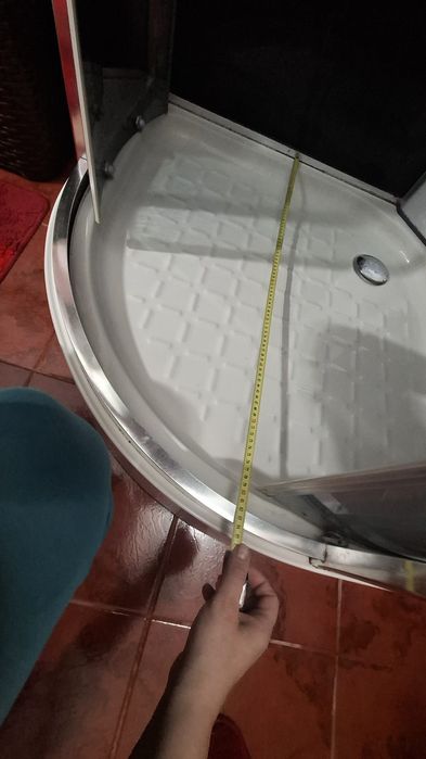 Cabina de dus cu hidromasaj