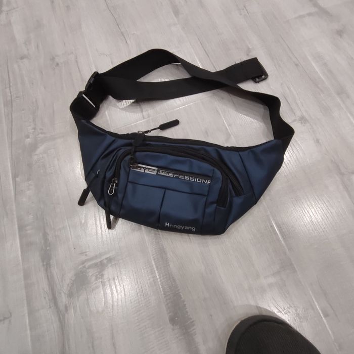 Сумка через плечо, бананка