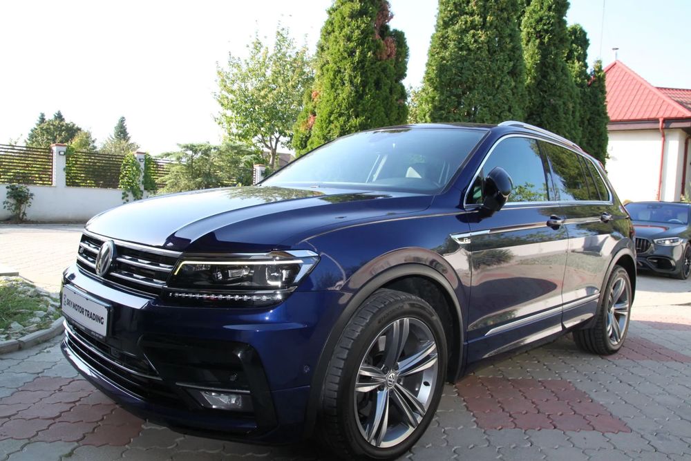 Volkswagen Tiguan RLine 190PS DSG 4M/ ACC/ Lane+Side/ Adapt Led/ TOP/ Nou RO/ Istoric