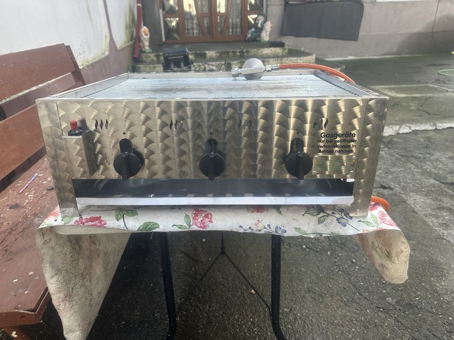 Gratar din inox gosgerate pe gaz butan