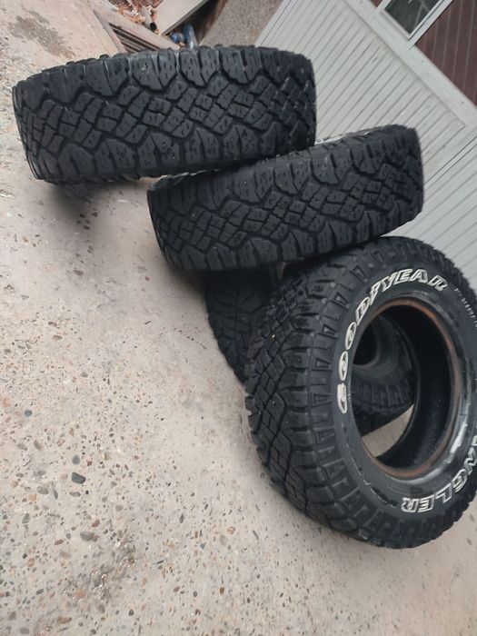 Гуми за джип Goodyear Wrangler