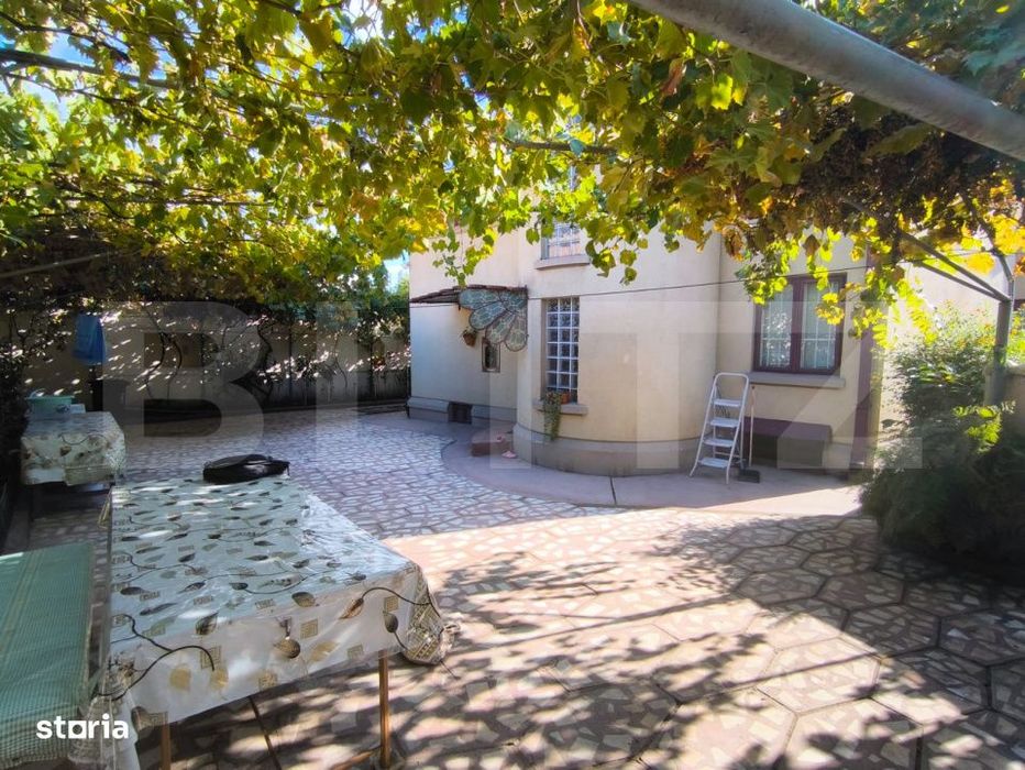 Casa 9 camere, 200 mp utili, zona Bd. Titulescu